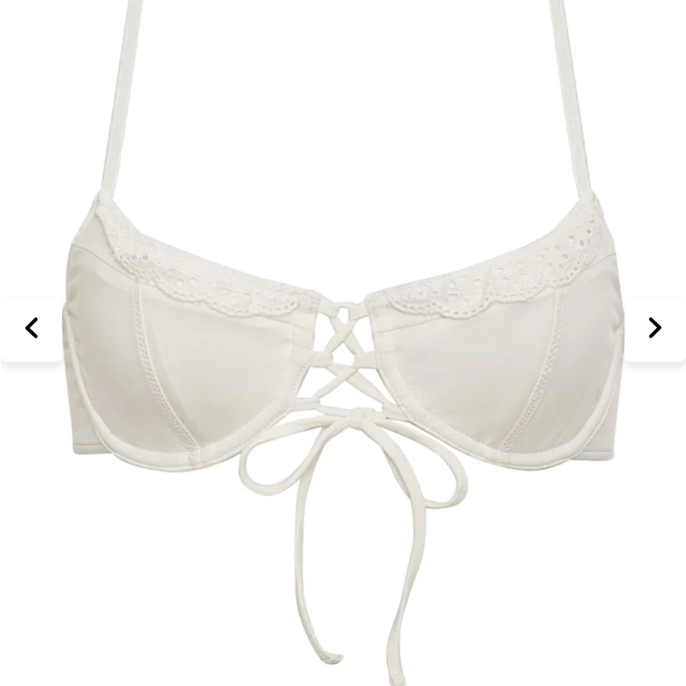 Frankie’s X Sydney Sweeney Lucia underwire bikini top NWOT